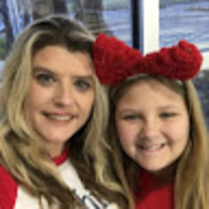 Meet your Posher, Courtney